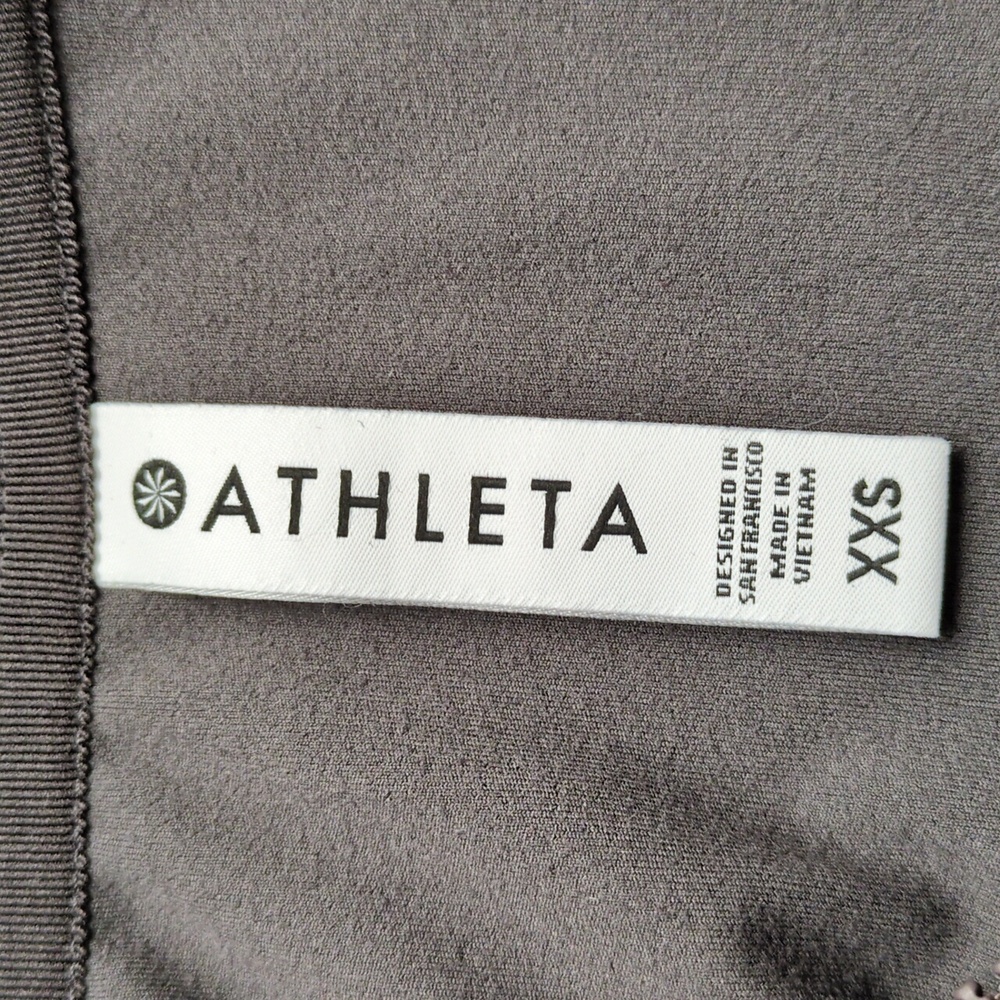 Athleta Glacier Handkerchief Poncho In Shale Size XXS - Picture 7 of 9